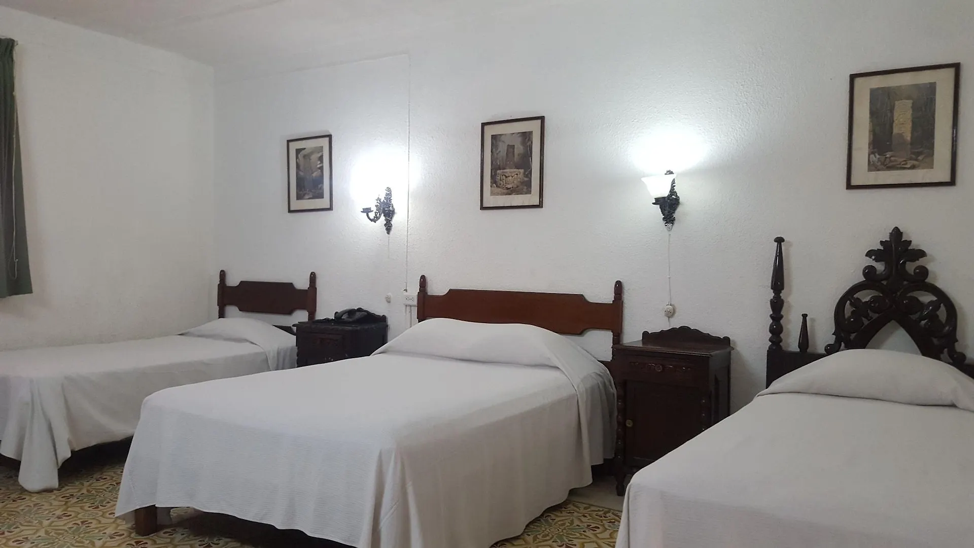 Hotel Posada Toledo & Galeria Mérida